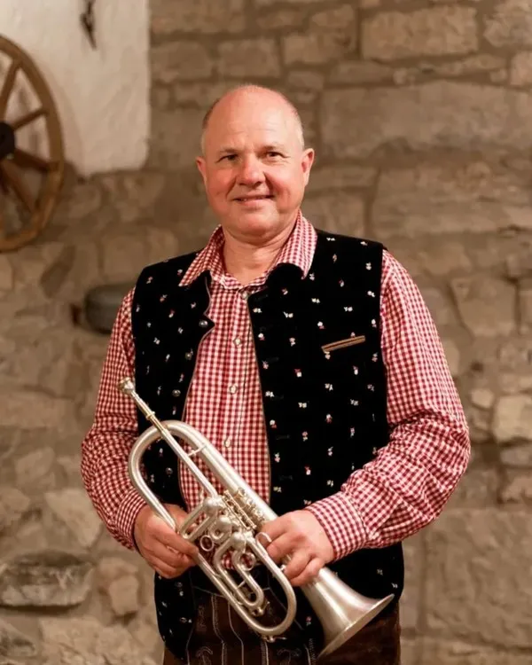 Bernd Hofmann, Flügelhorn, Trompete, Gesang